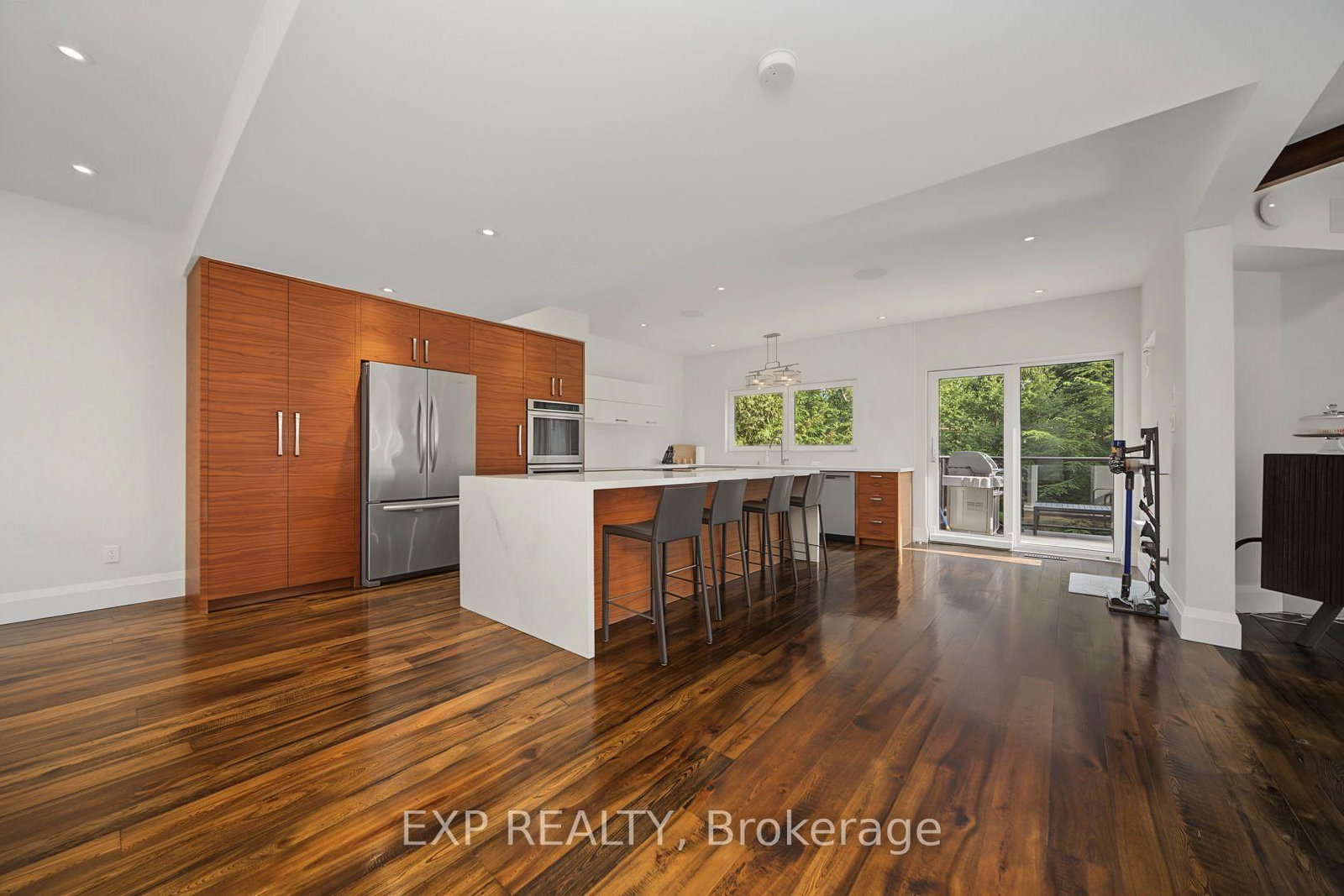 106 Plater Street • Blue Mountains, ON photo 10