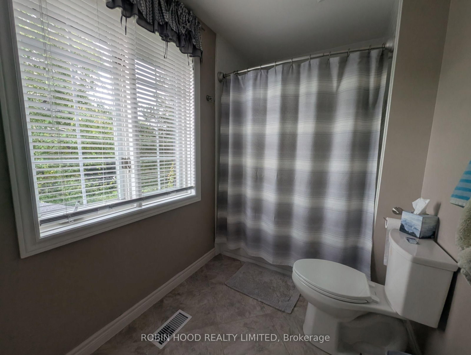 27 Hastings Park Drive • #nil • Belleville, ON photo 25