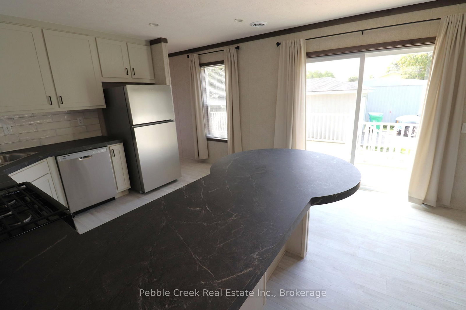 17 Sutton Drive • Ashfield-Colborne-Wawanosh, ON photo 10