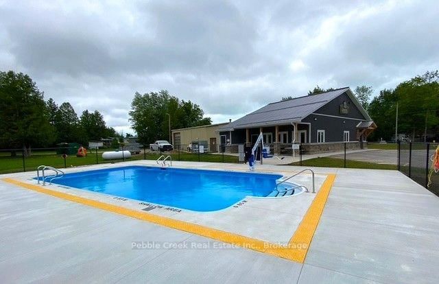 17 Sutton Drive • Ashfield-Colborne-Wawanosh, ON photo 21