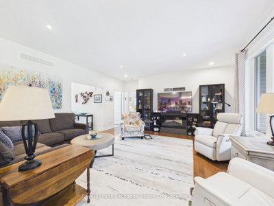 206 Gregor Drive • Huron-Kinloss, ON photo 4