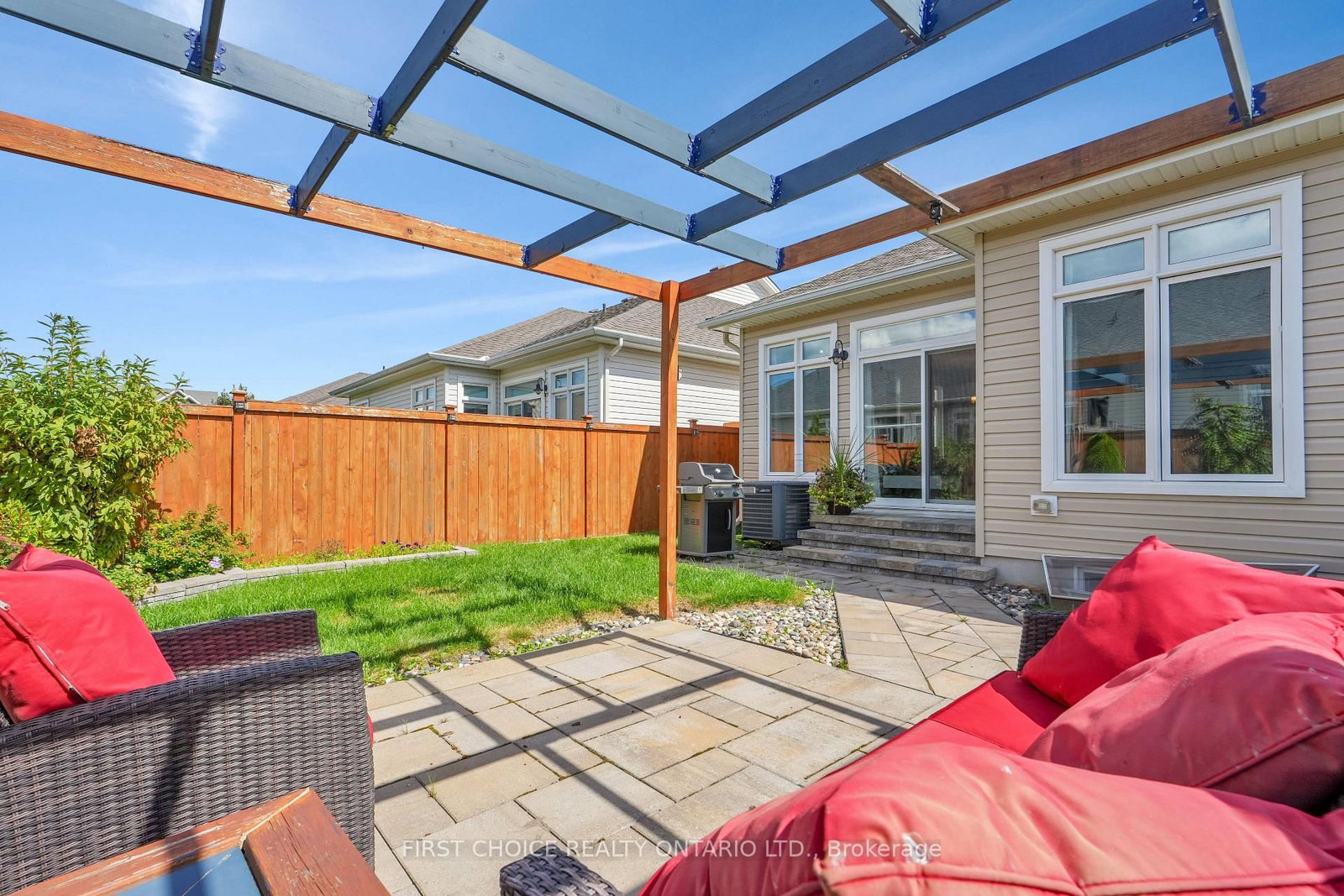 550 Silverbell Crescent • Ottawa, ON photo 38