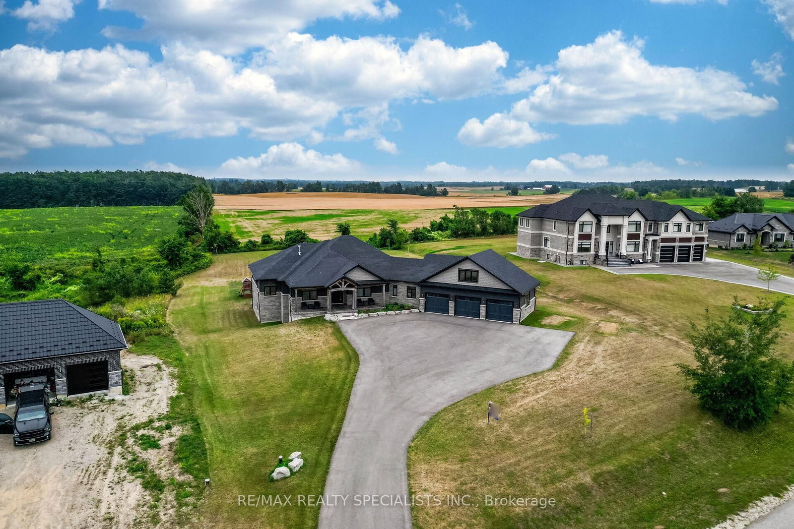 6 Rutledge Heights • Melancthon, ON photo 8