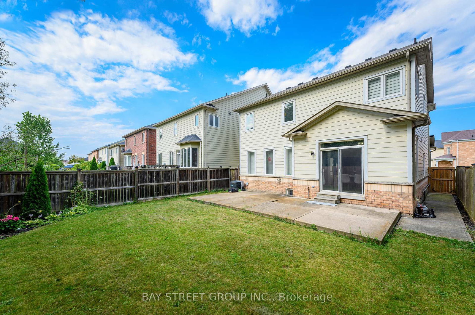 116 Winterberry Boulevard • Thorold, ON photo 40