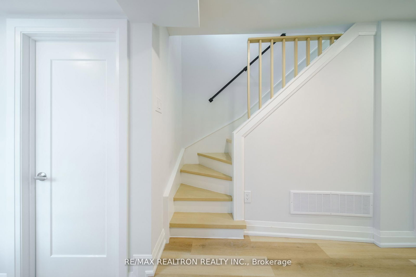 197-199 Ferguson Avenue S • Hamilton, ON photo 10