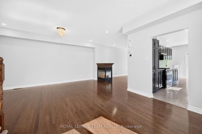 686 White Alder Avenue • Ottawa, ON photo 9