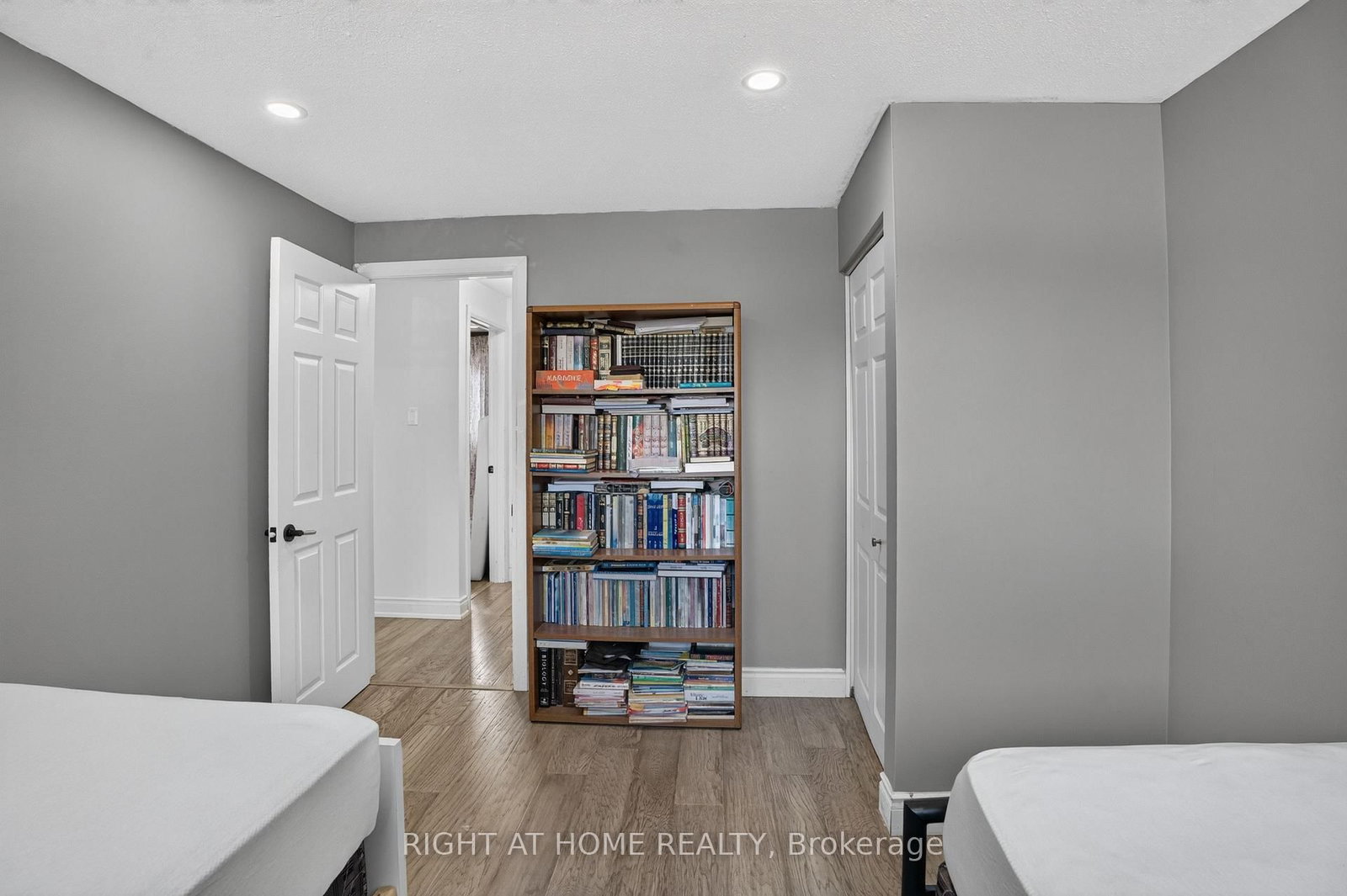 1385 Chartrand Avenue • Orleans, ON photo 19