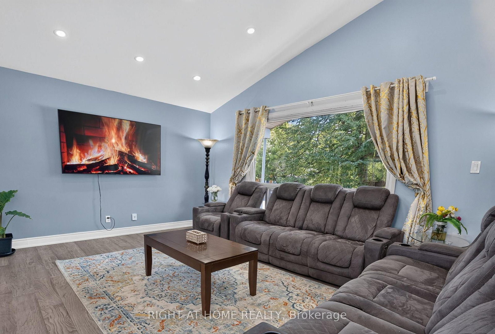 1385 Chartrand Avenue • Orleans, ON photo 5