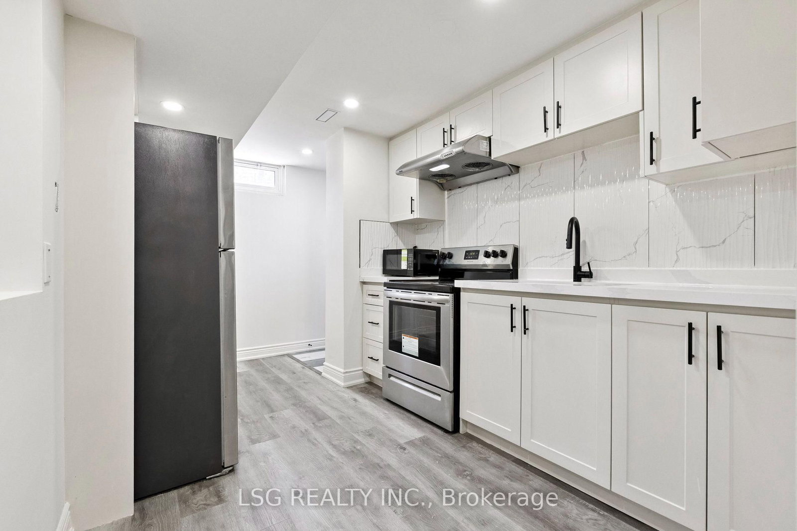 Basement-335 Belmont Ave, Kitchener, view 10