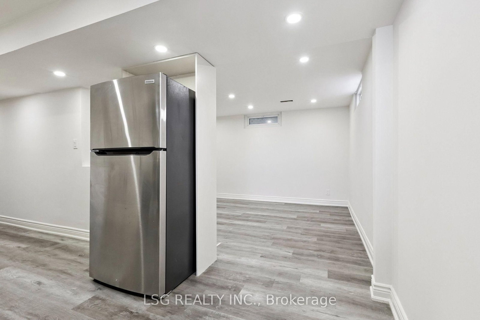 Basement-335 Belmont Ave, Kitchener, view 11