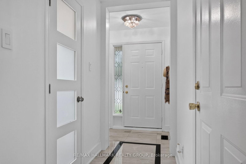 23 Whitegate Crescent