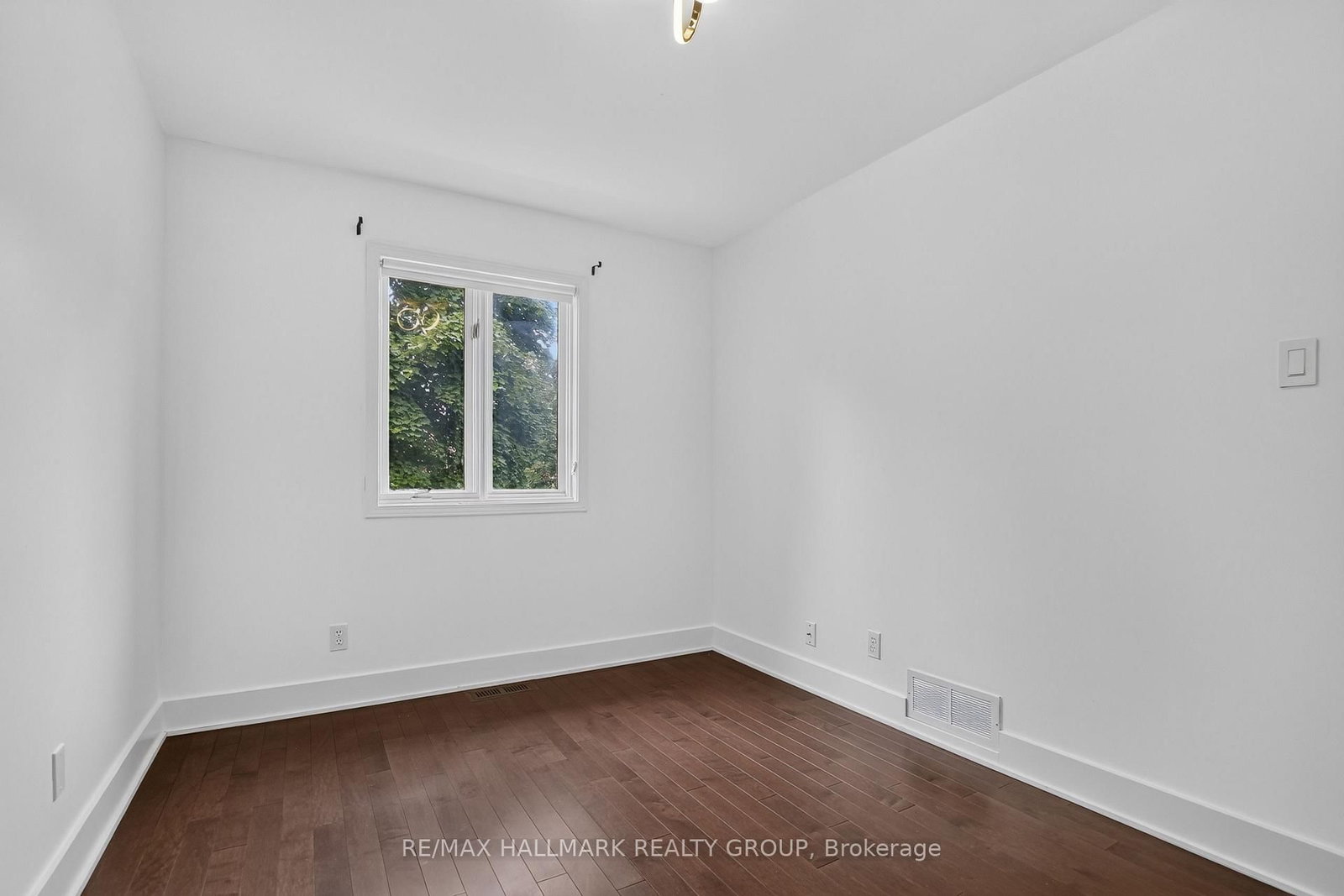 23 Whitegate Crescent • Ottawa, ON photo 36
