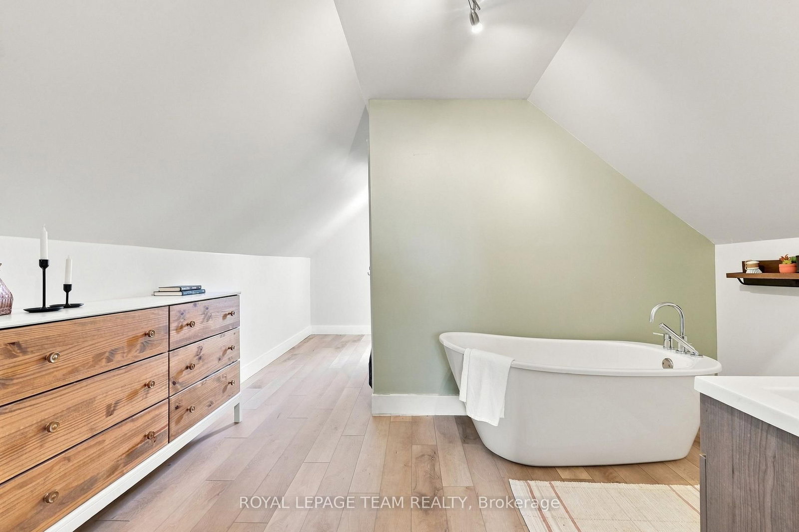 604 County Road 2 • Edwardsburgh/Cardinal, ON photo 25