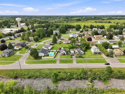 604 County Road 2 • Edwardsburgh/Cardinal, ON photo 4