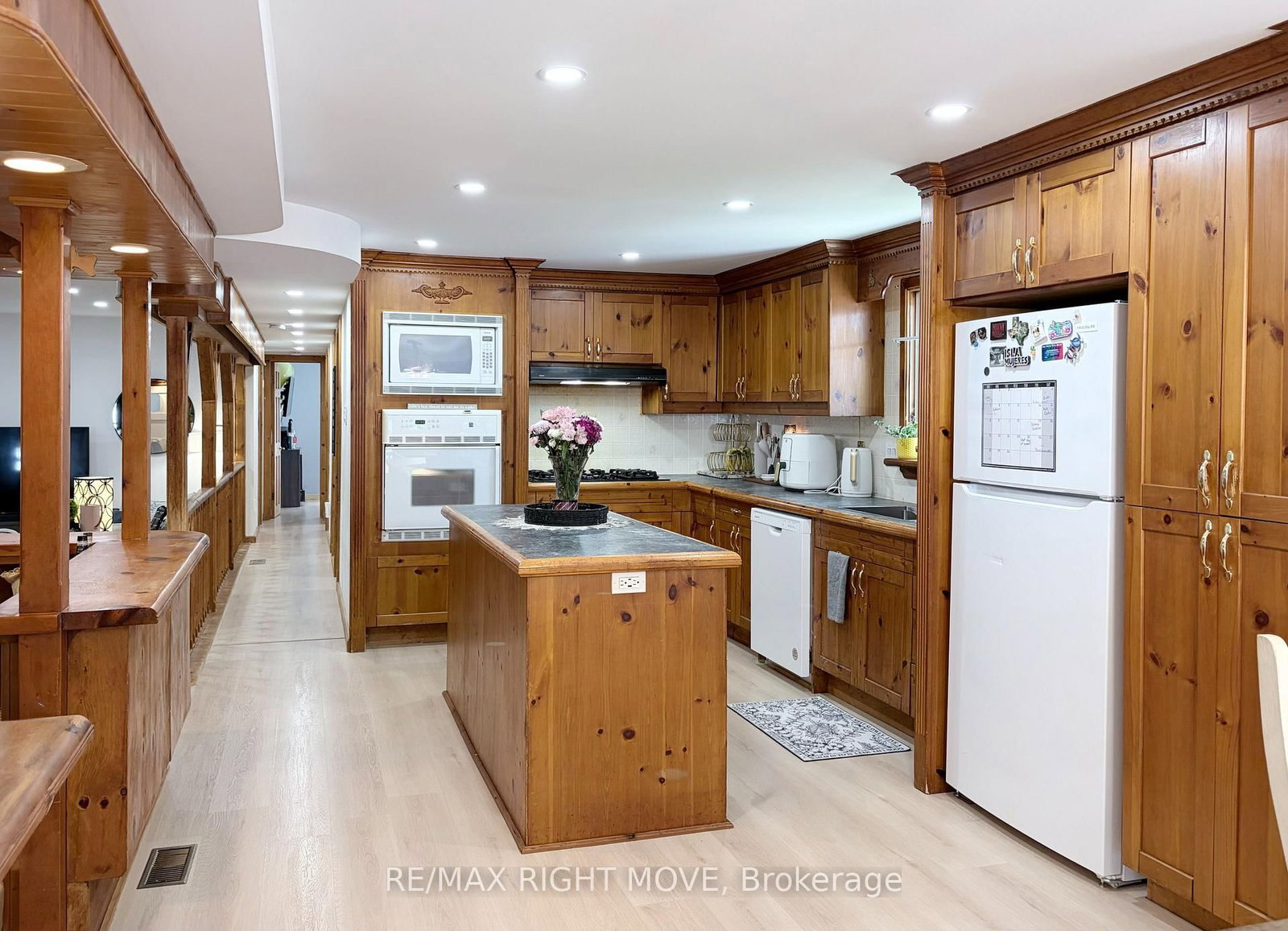 1062 4 Seasons Road • Gravenhurst, ON photo 10