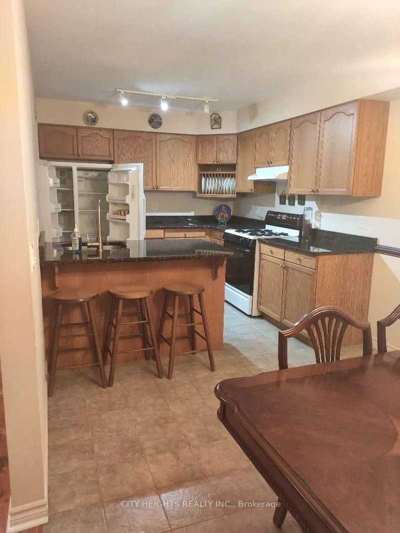 Upper - 1058 Lexington Circle