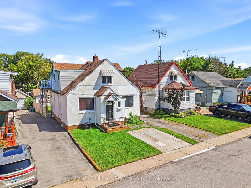 4104 Broughton Avenue