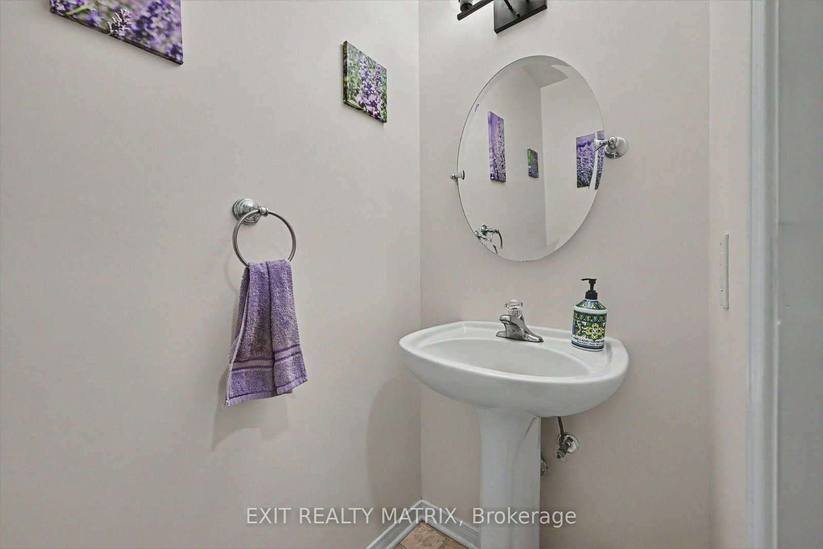627 Chenier Way • Ottawa, ON photo 25