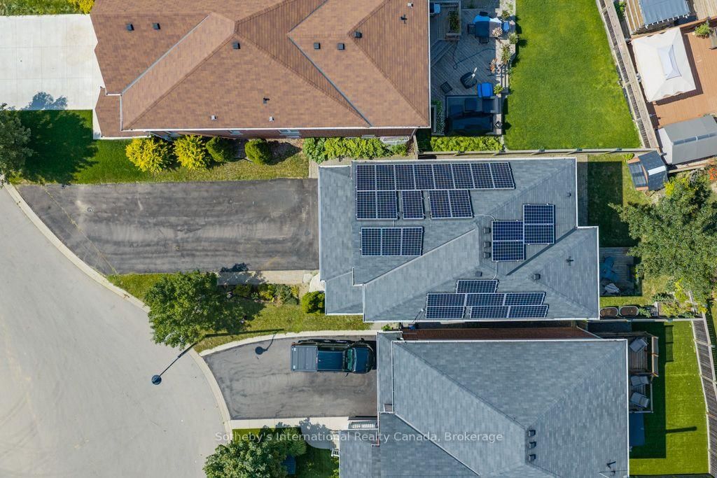 12 Bousfield Court • Hamilton, ON photo 39