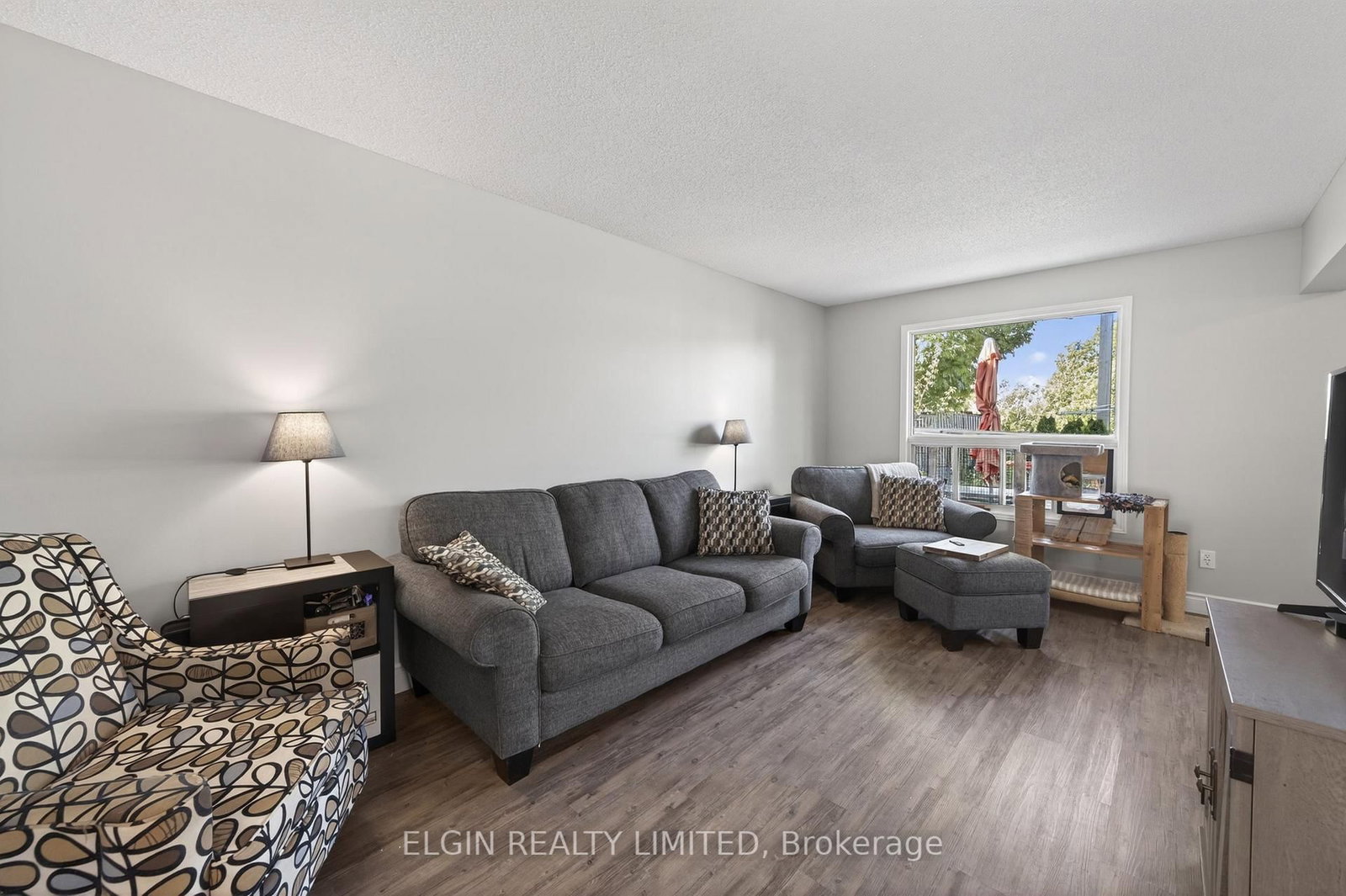 9939 Florence Street • Southwold, ON photo 12