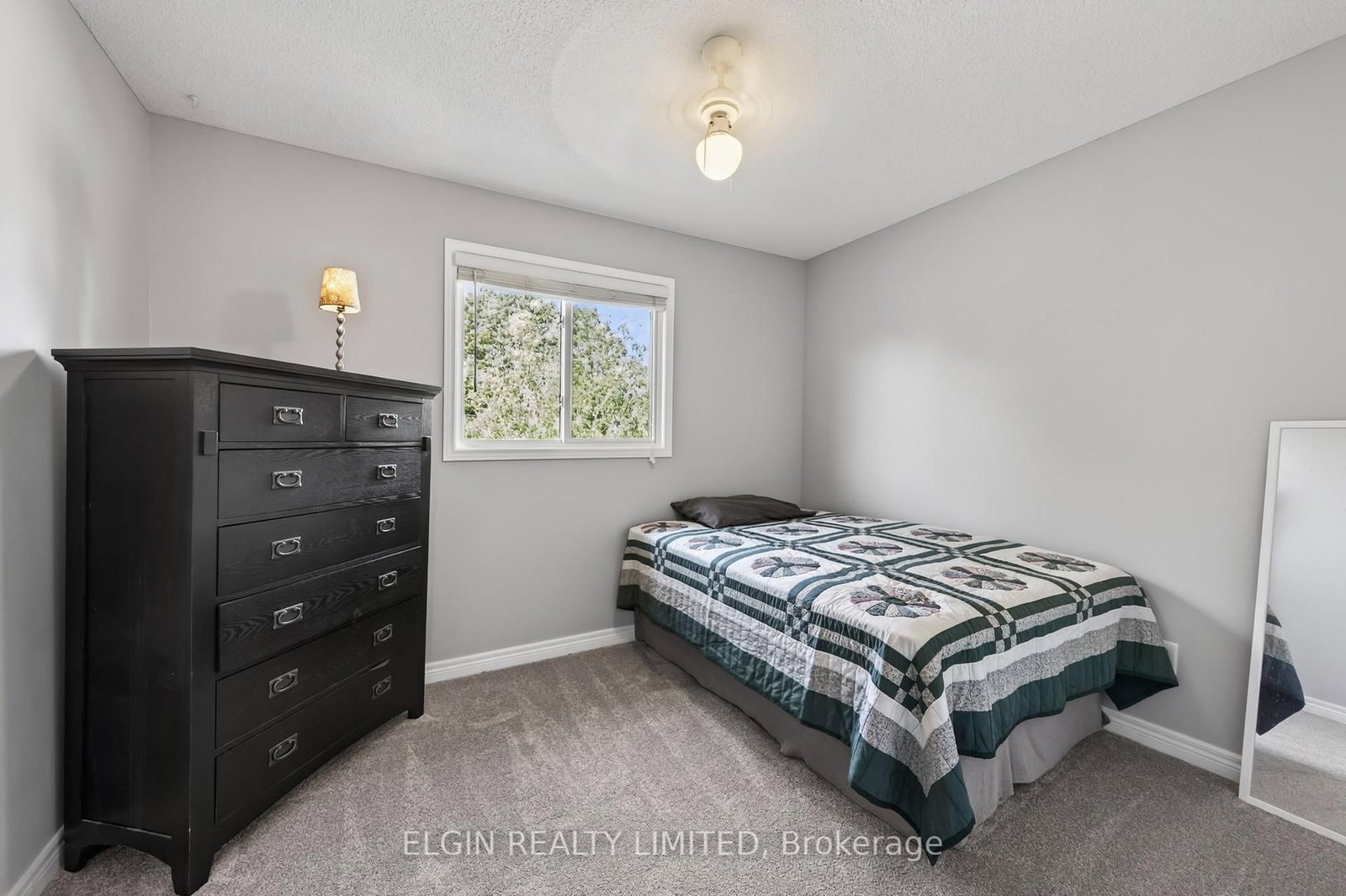 9939 Florence Street • Southwold, ON photo 21