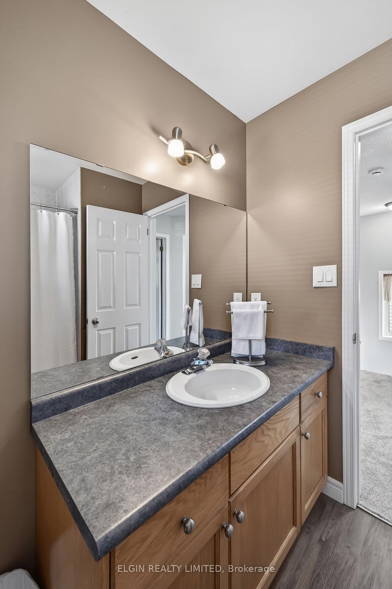 9939 Florence Street • Southwold, ON photo 24