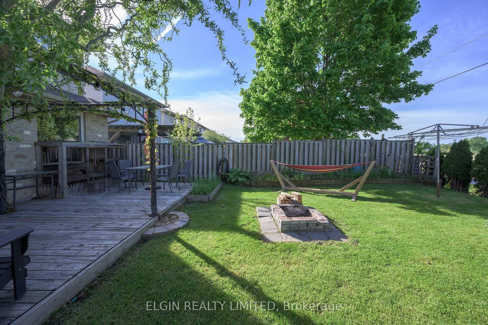 9939 Florence Street • Southwold, ON photo 37