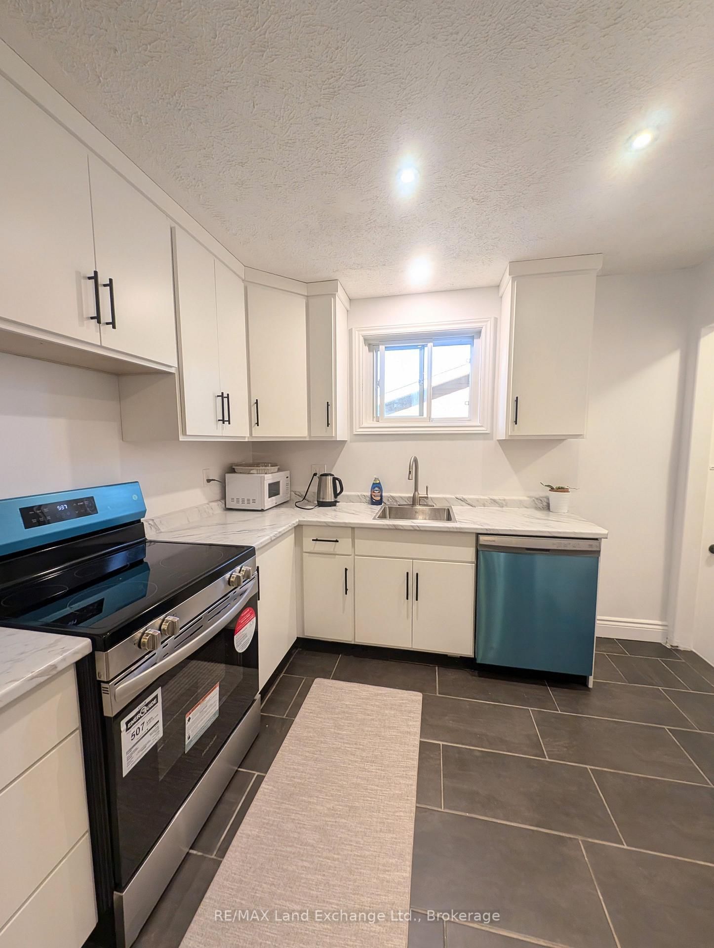 185 Bricker Street • Saugeen Shores, ON photo 13