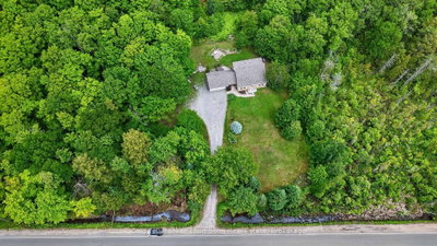 Detached House for sale at 1864 Brunel Road, Huntsville, Ontario, P1H 2J3 - Brunel - MLS: X13709272