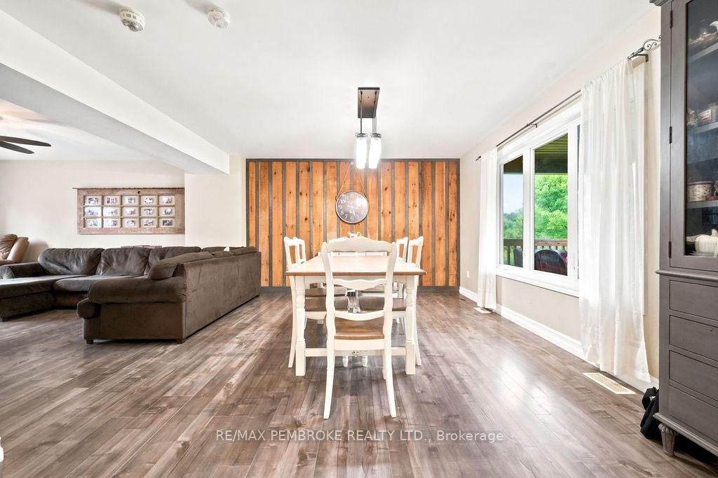 407 Latimer Road • North Grenville, ON photo 14