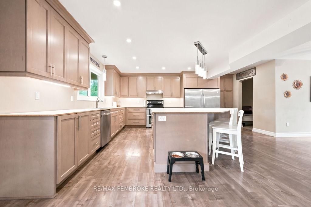 407 Latimer Road • North Grenville, ON photo 5