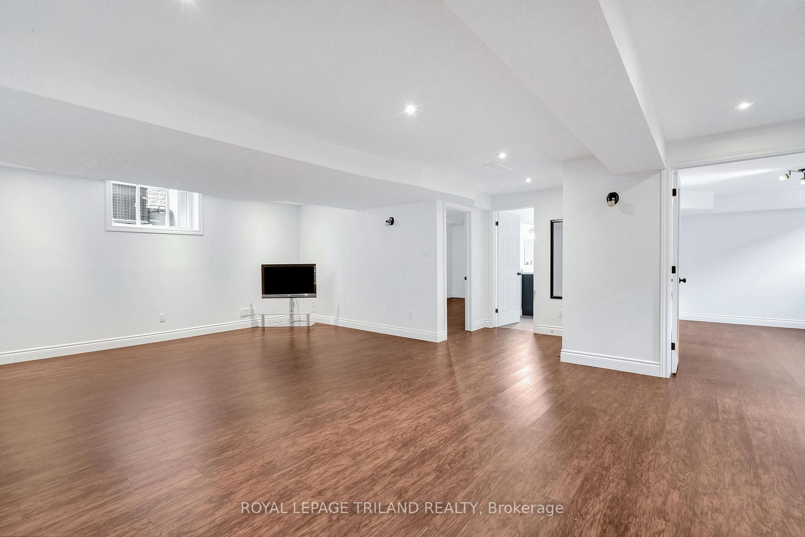 1018 LOFT Court • London North, ON photo 38