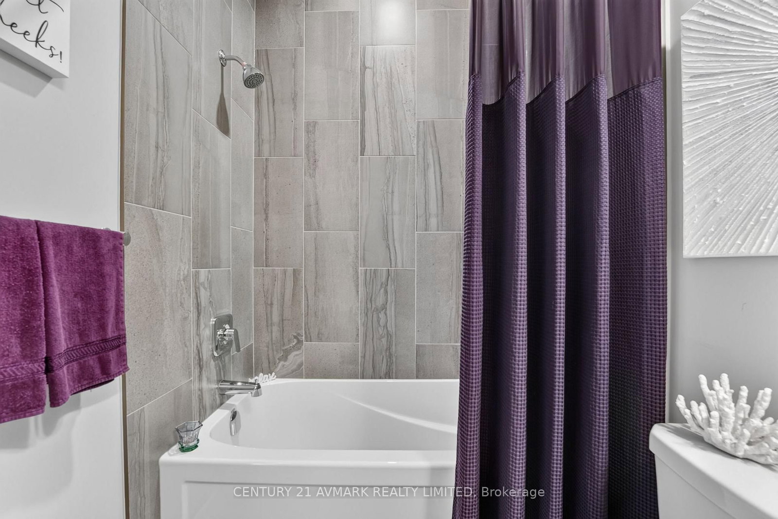 22 Borden Trail • Welland, ON photo 11