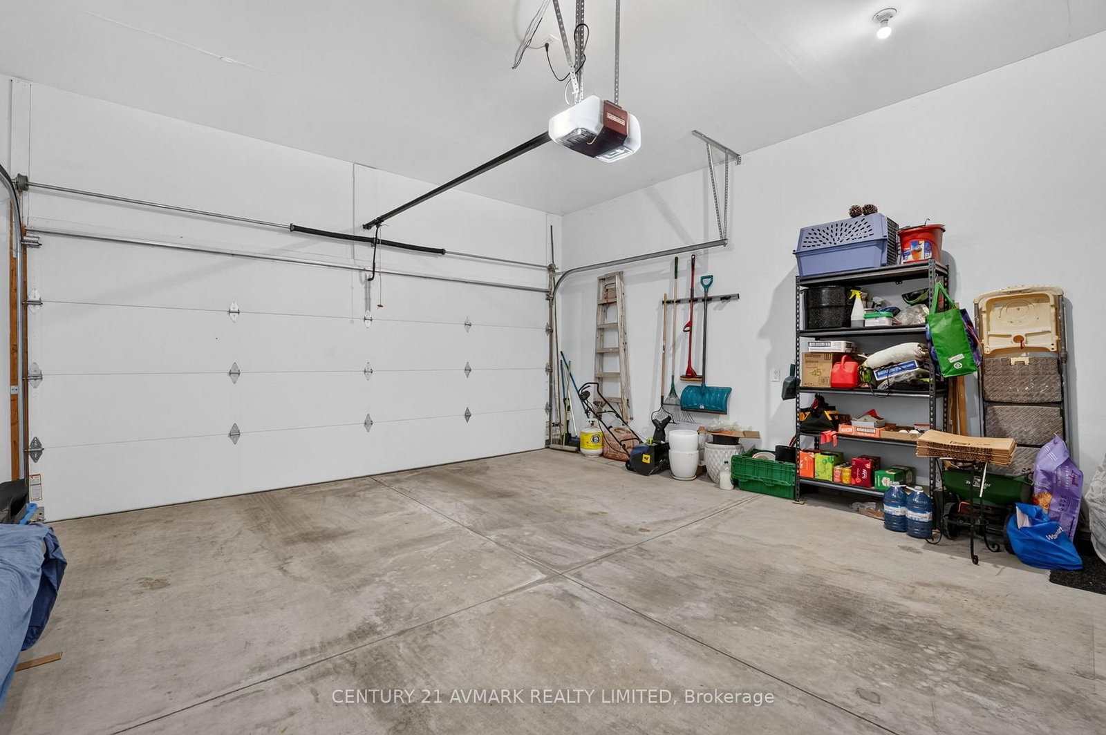 22 Borden Trail • Welland, ON photo 39