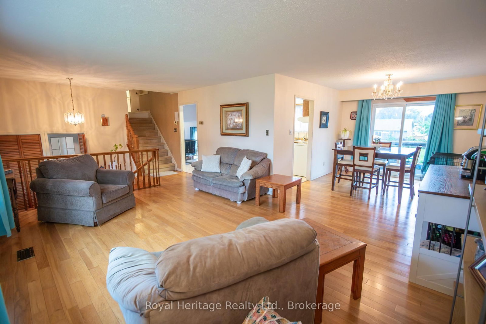 36 RIVERVIEW Road • Kawartha Lakes, ON photo 11