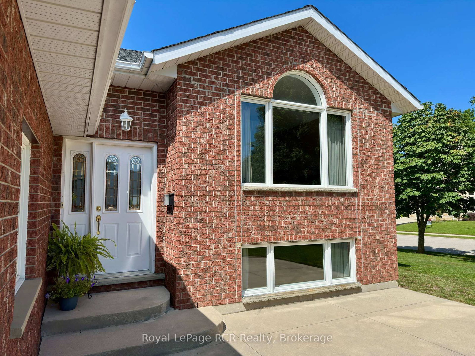 238 4th Street Crescent • Hanover, ON photo 10
