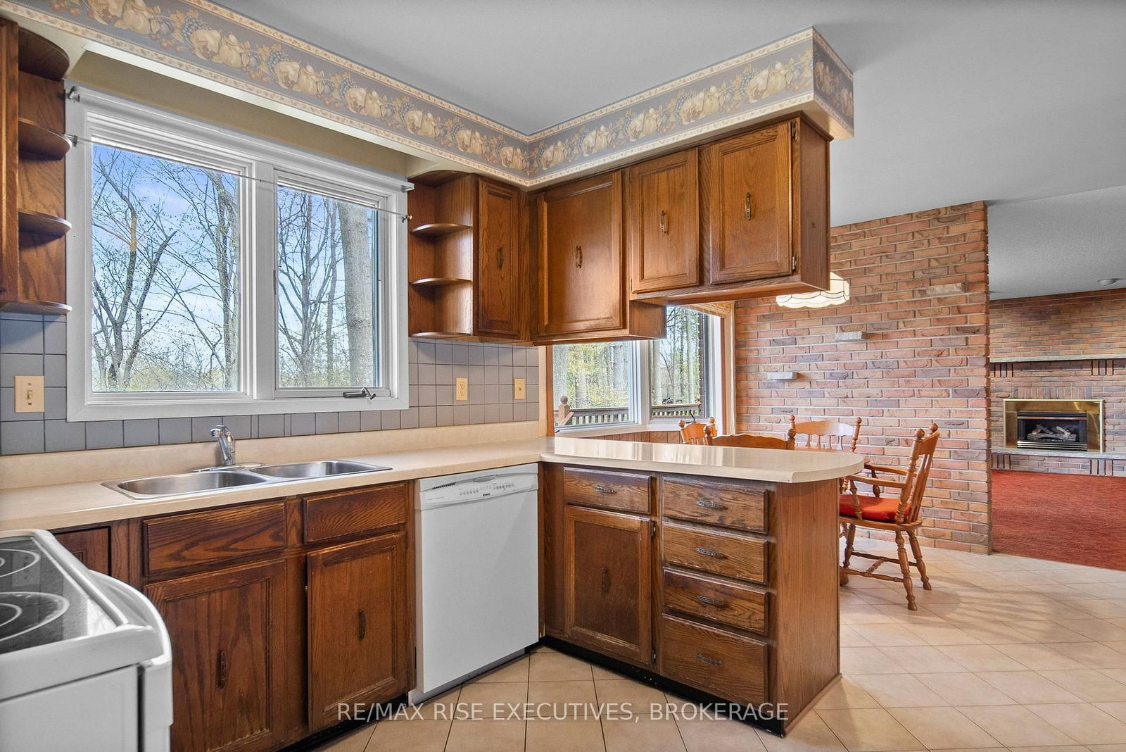 899 Safari Drive • Kingston, ON photo 11