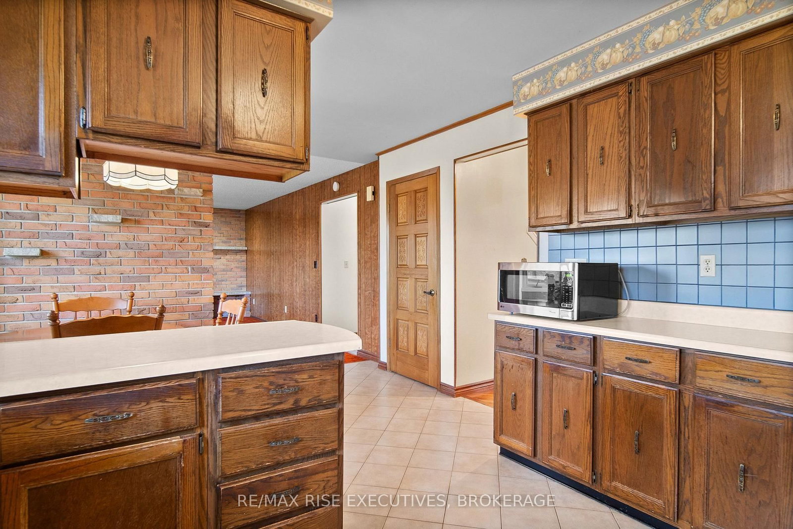 899 Safari Drive • Kingston, ON photo 12