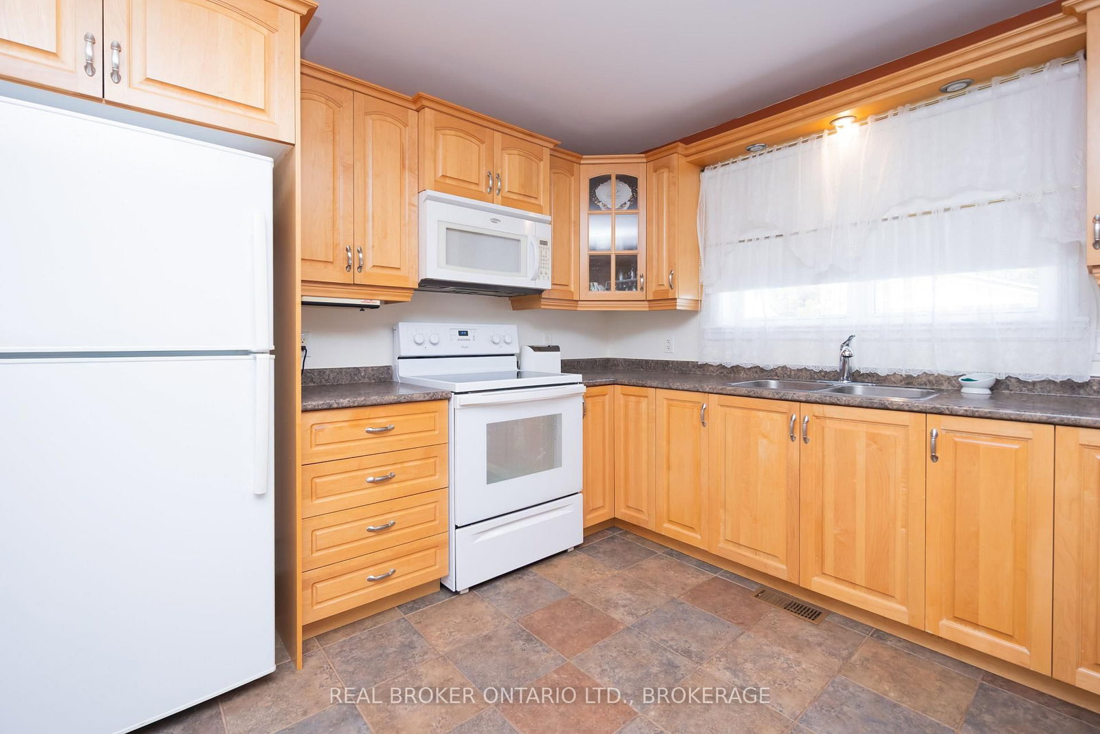 238 Bishop Street S • North Glengarry, ON photo 14