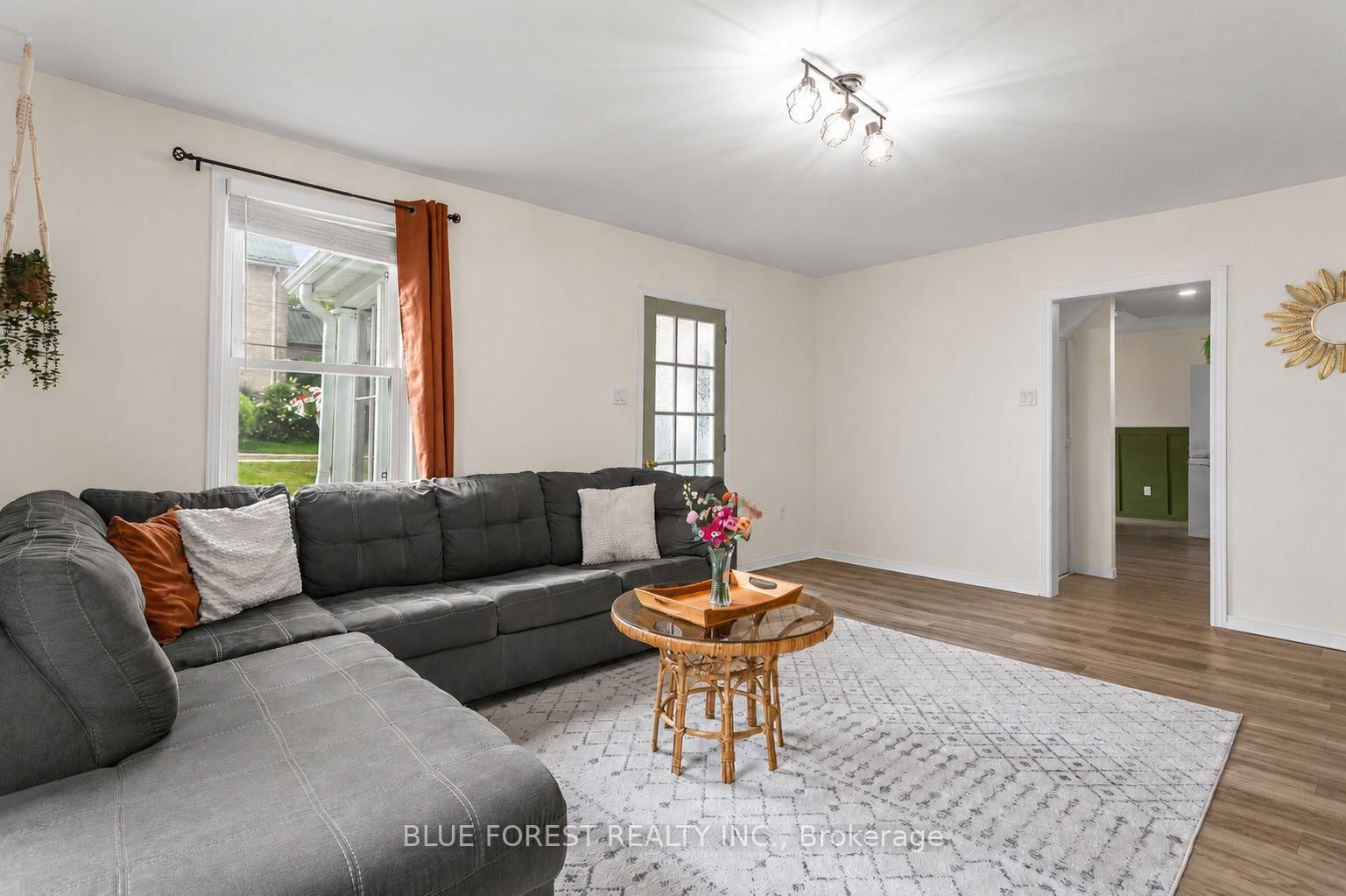 9 Union Street E • Lambton Shores, ON photo 13