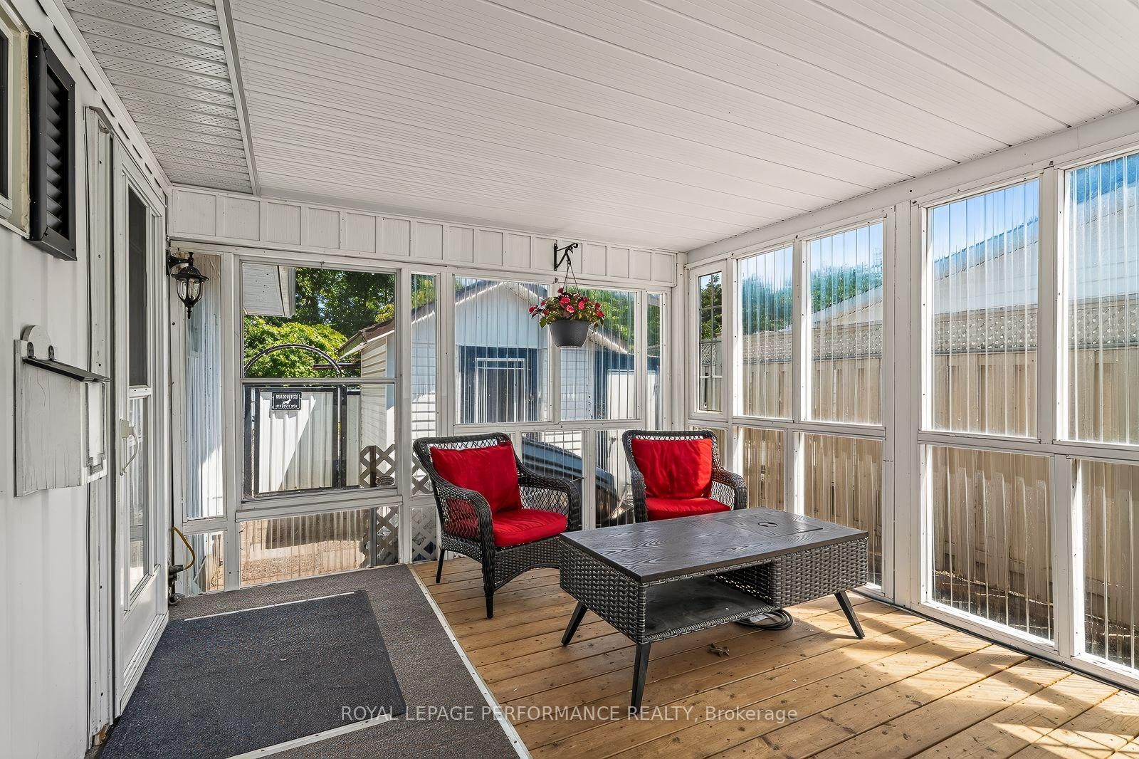 2179 Erinbrook Crescent • Ottawa, ON photo 5