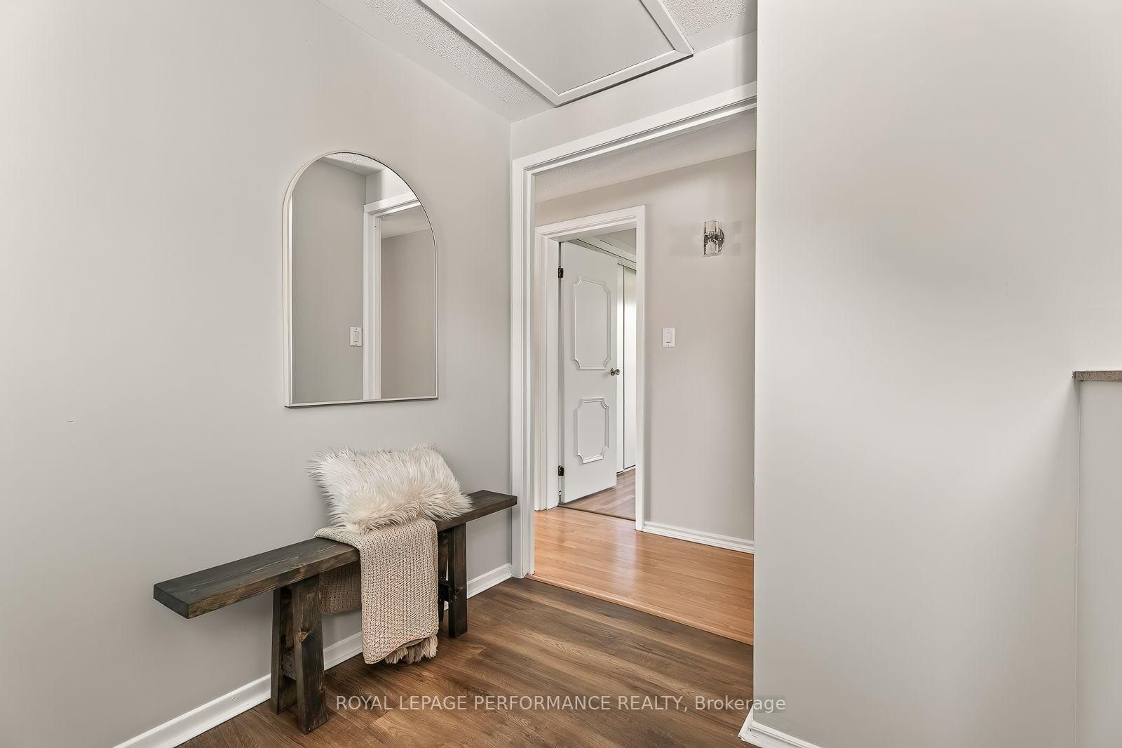 2179 Erinbrook Crescent • Ottawa, ON photo 8