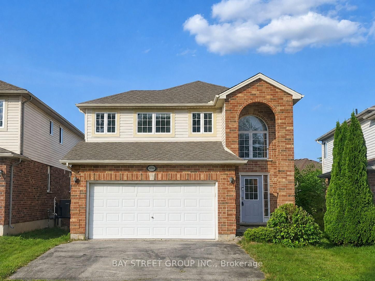 1898 BLACKWATER Road • London North, ON photo 1