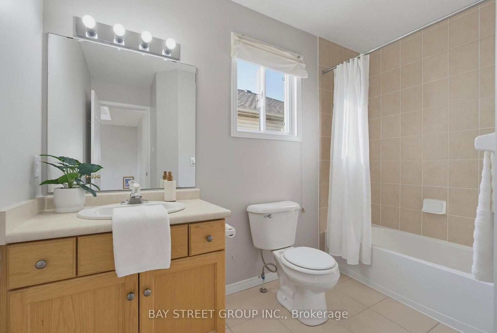 1898 BLACKWATER Road • London North, ON photo 23