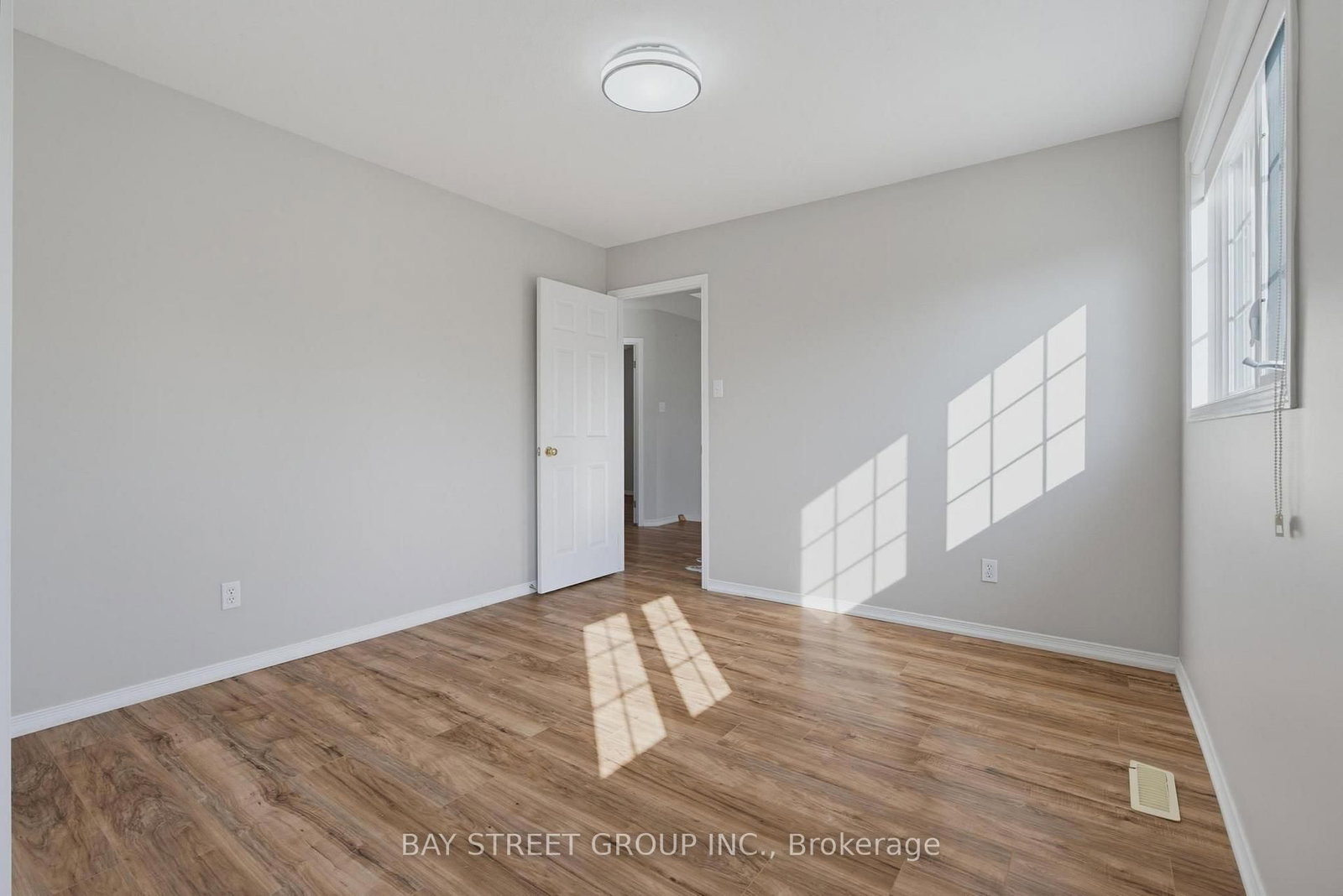 1898 BLACKWATER Road • London North, ON photo 25