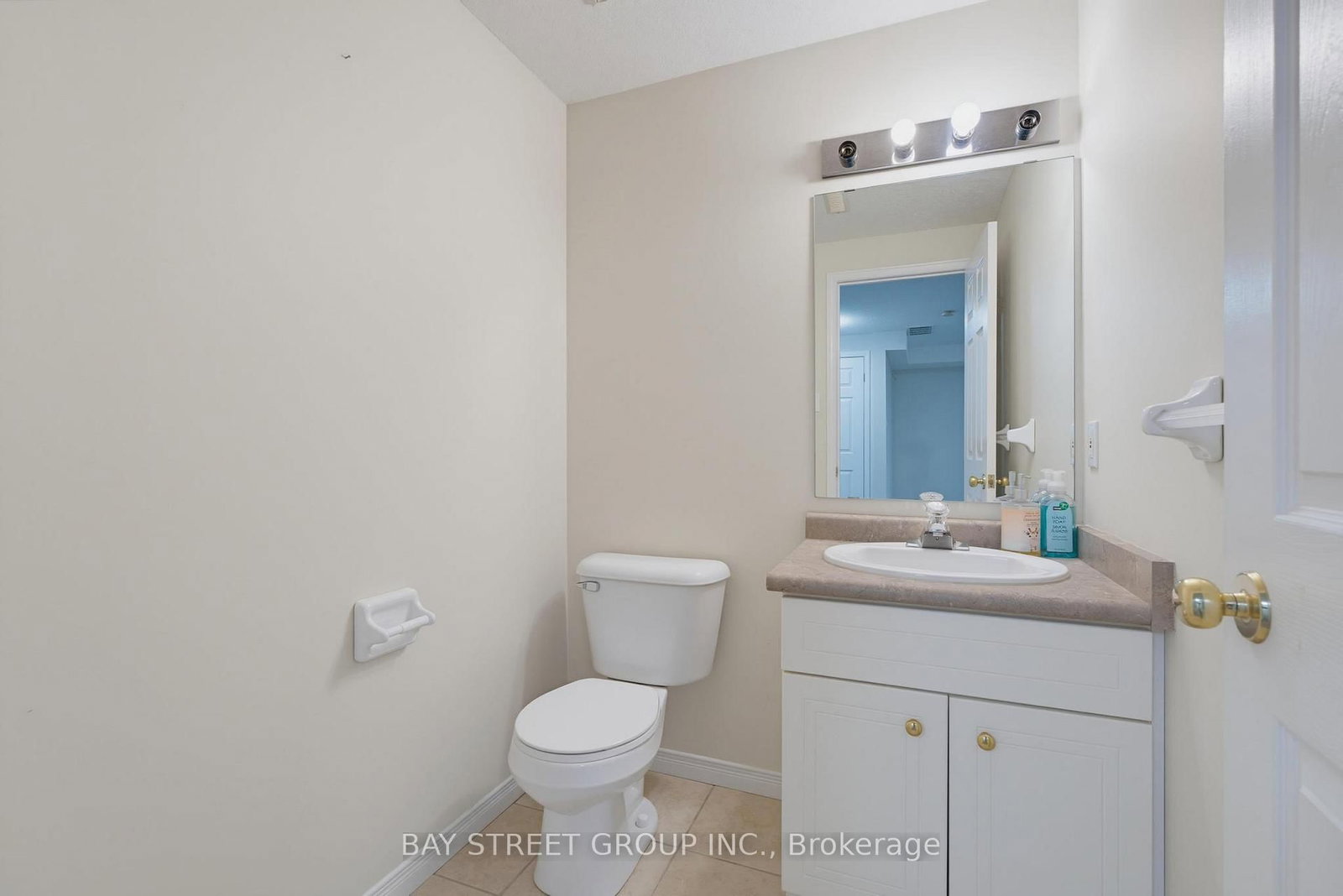 1898 BLACKWATER Road • London North, ON photo 31