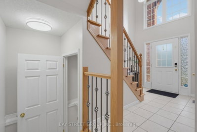 1898 BLACKWATER Road • London North, ON photo 4