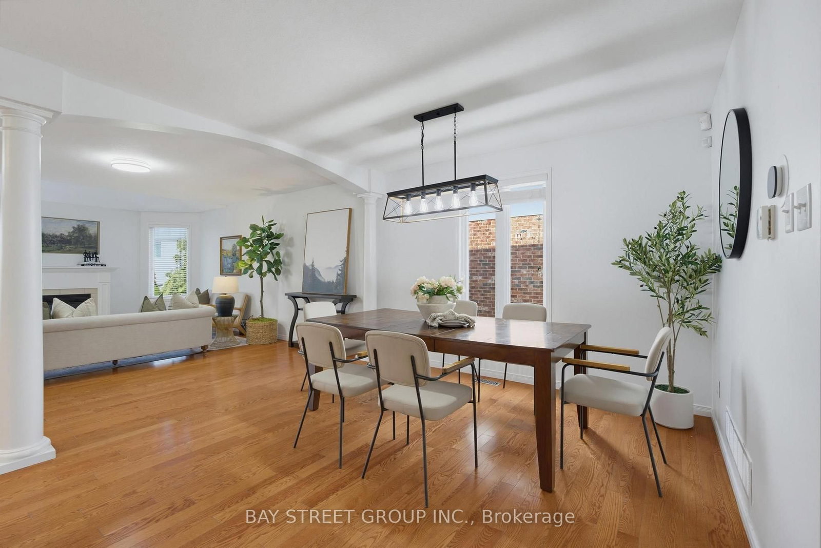 1898 BLACKWATER Road • London North, ON photo 6