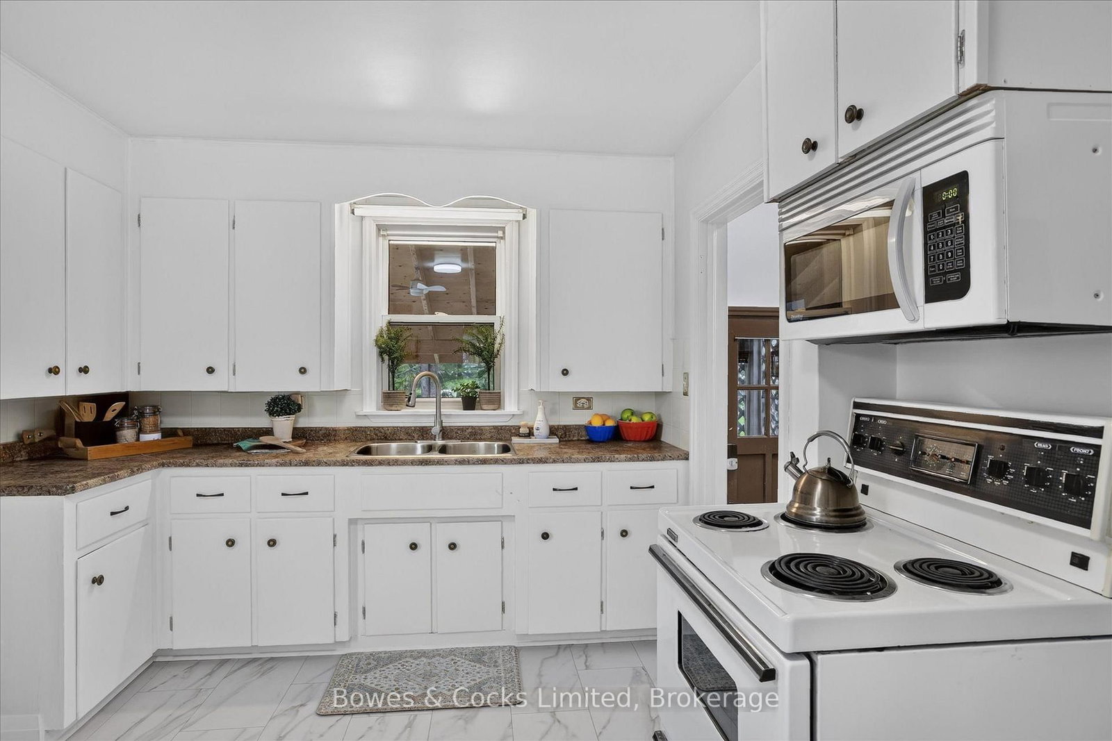 1193 Clonsilla Avenue • Peterborough, ON photo 13
