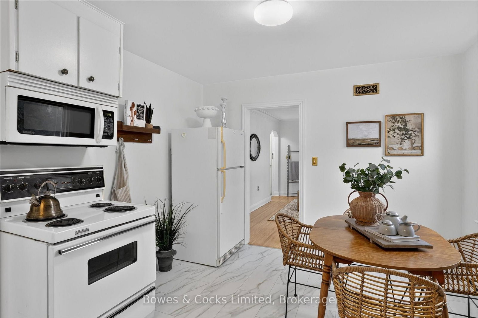 1193 Clonsilla Avenue • Peterborough, ON photo 16